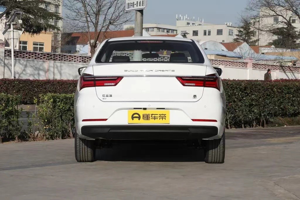 王朝系列|比亚迪秦EV动力升级纯电续航405KM