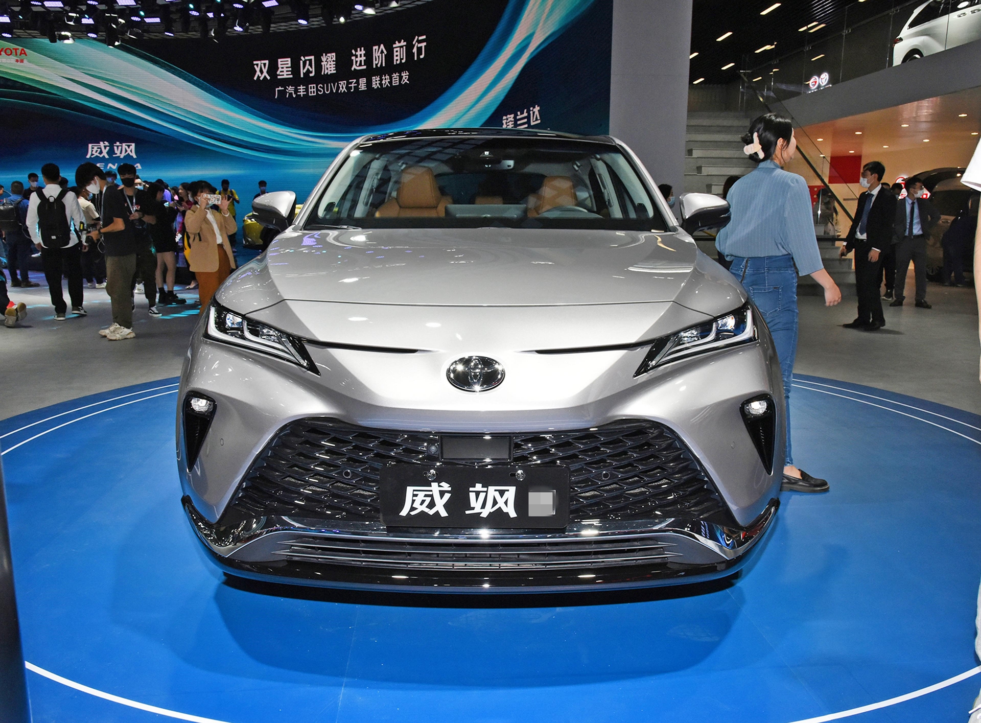 预售22万元起 广汽丰田威飒亮相 定位中型suv
