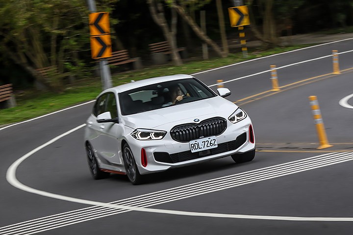 谁说后驱车就一定比较好玩？试驾宝马128ti后的我，持保留态度