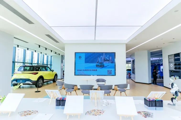 smart的全球旗舰店，开在了成都！