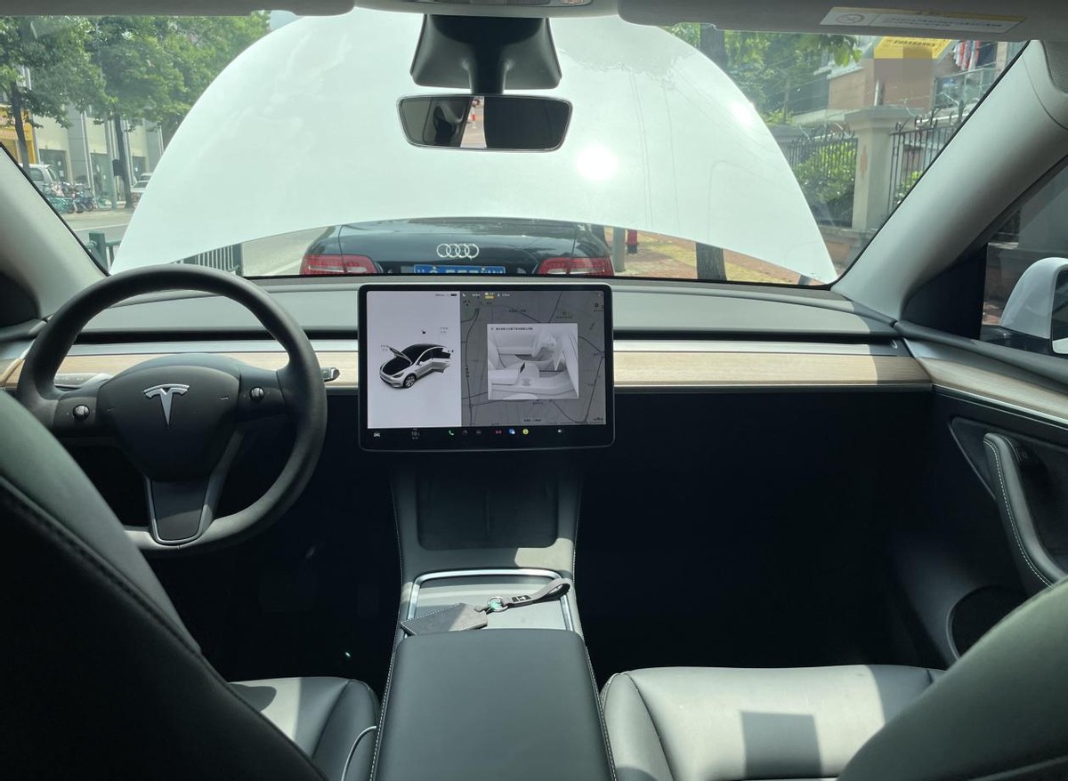 折损率同样适用于电动车，这辆特斯拉Model Y开了不到3个月29W成交