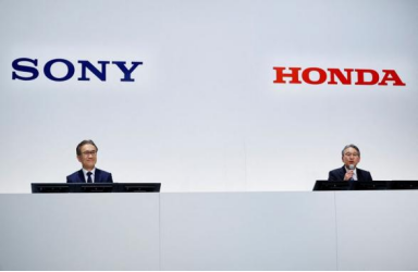 全新思域两厢国内谍照曝光；凯迪拉克将推入门轿跑SUV