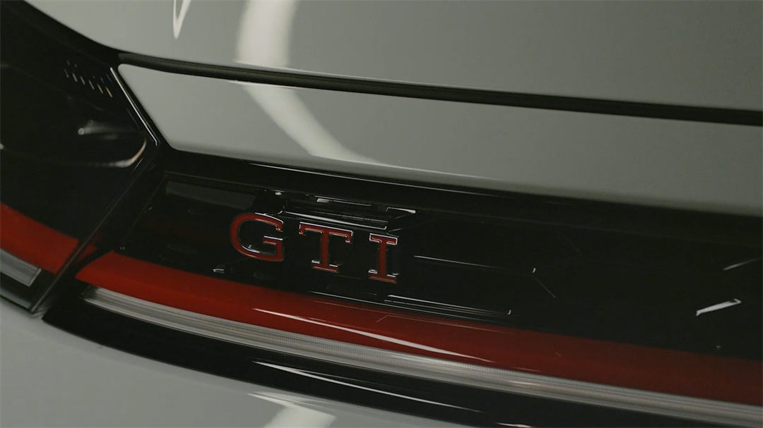 大众POLO GTI海外发布 换2.0T发动机简直无敌！
