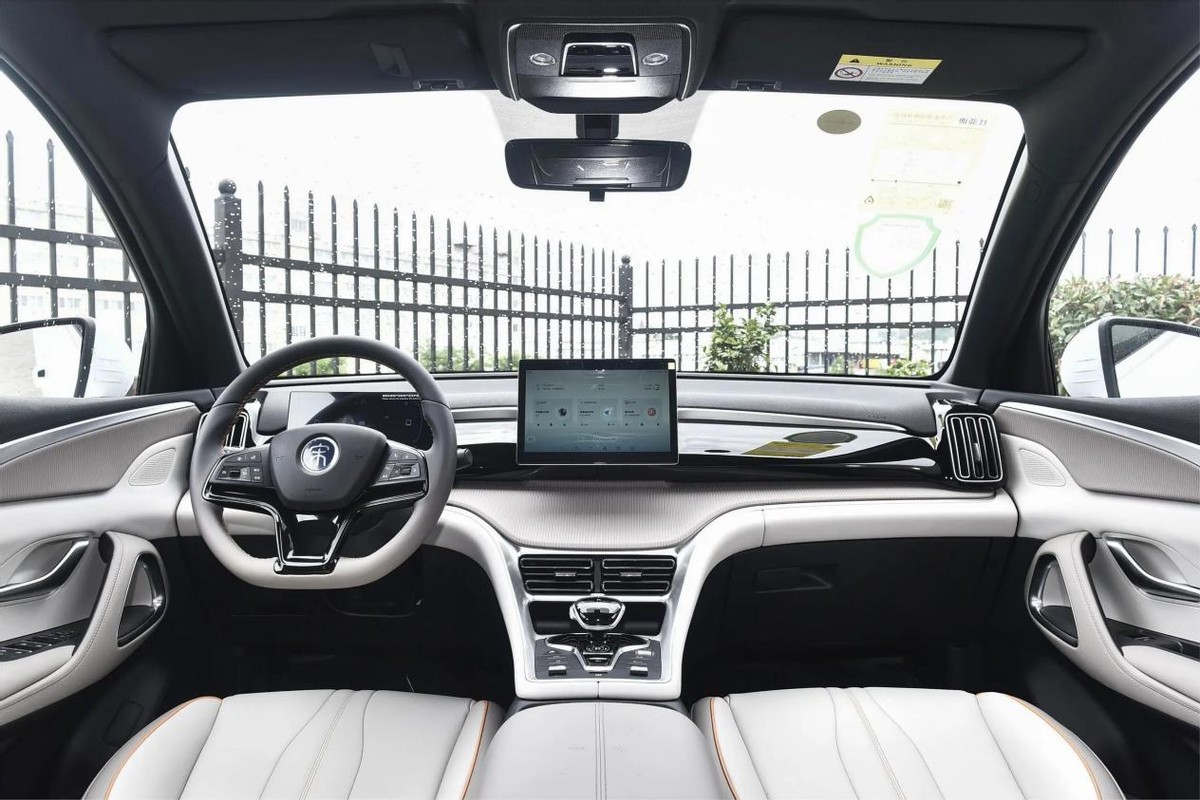 十二三万买家用SUV，五菱星光S、宋Pro和长安CS75 PLUS，谁更值？
