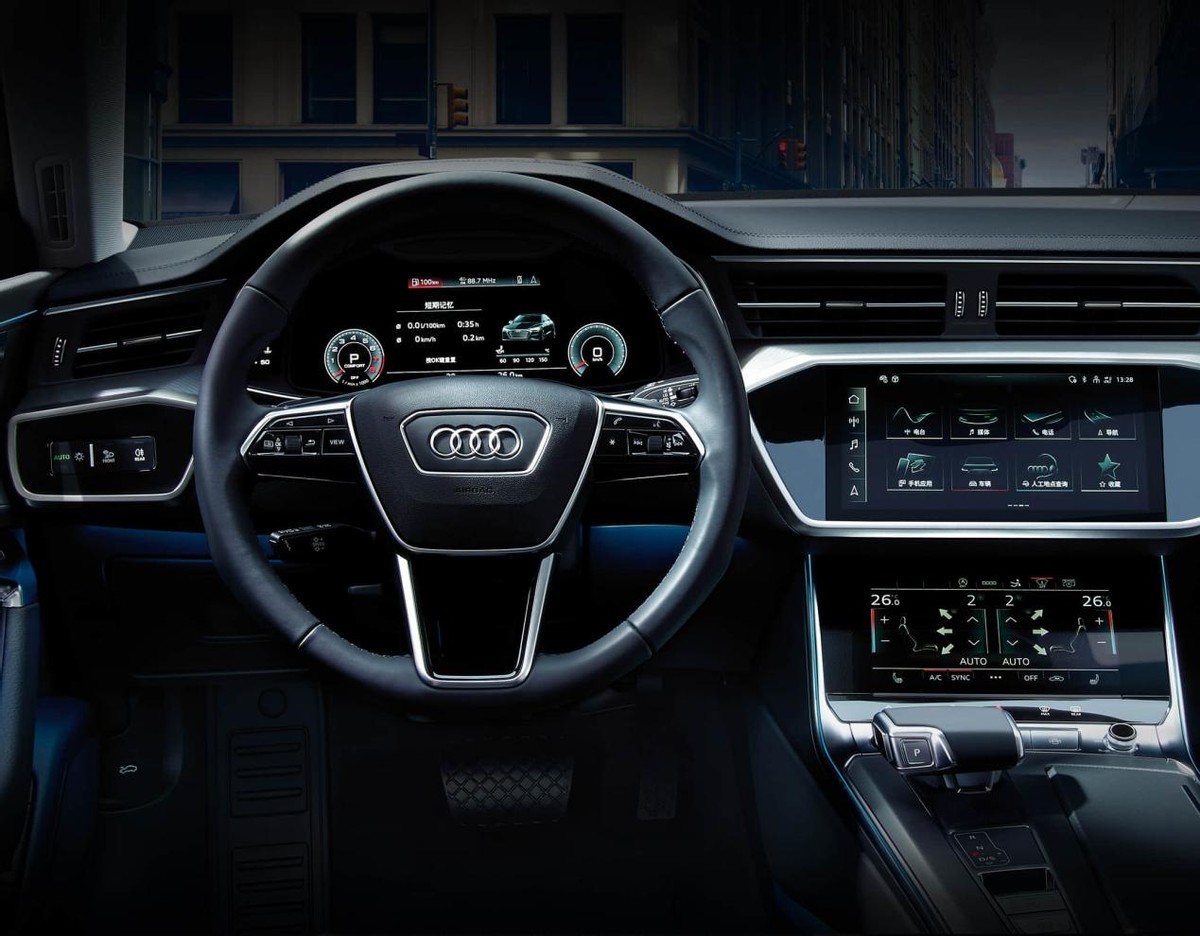 奥迪A7 3.0T版本回归，70万起售，有钱人的玩具