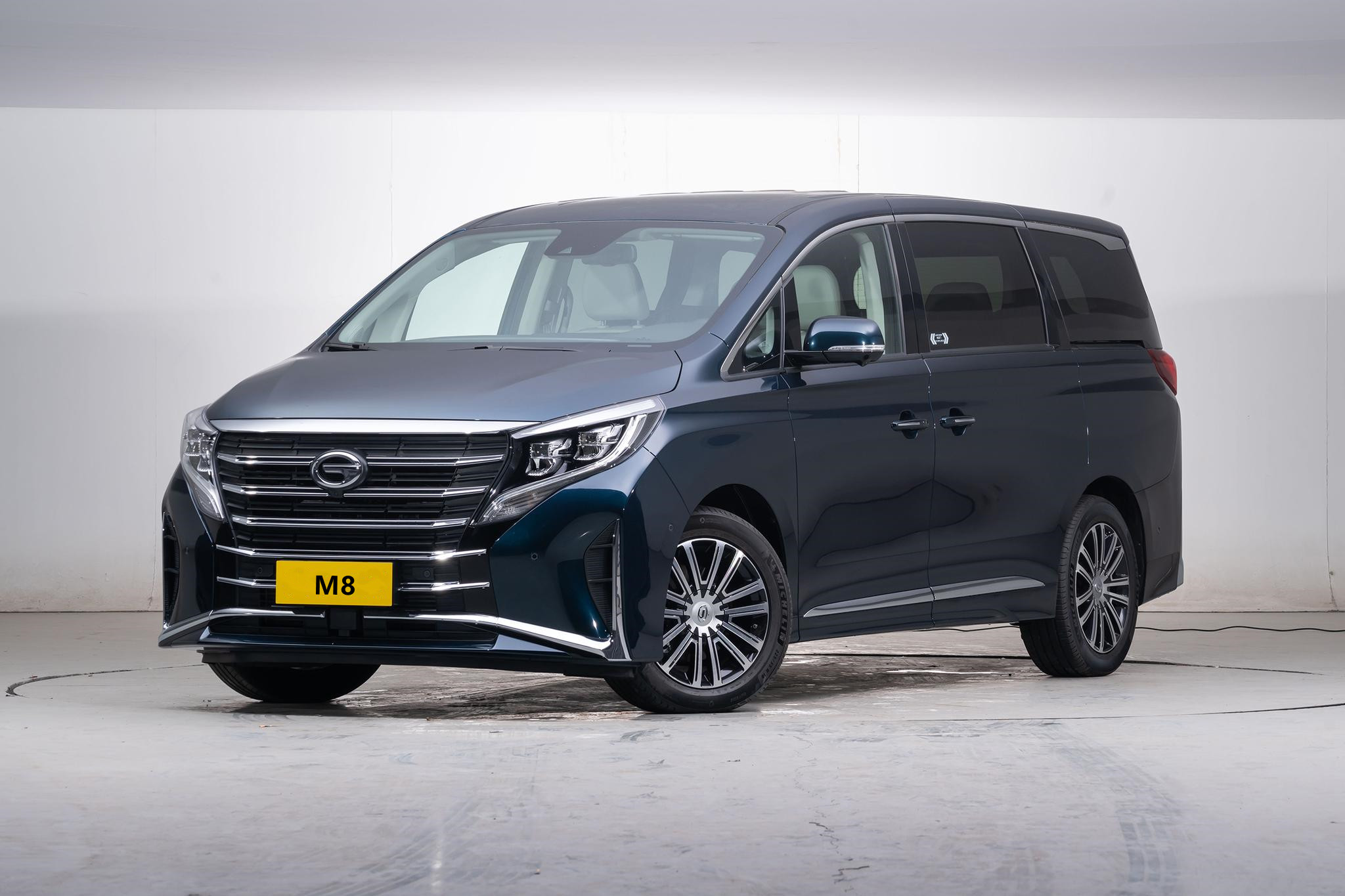 2023款传祺m8正式上市,价格不变/配置微调,售价17.98-36.98万元