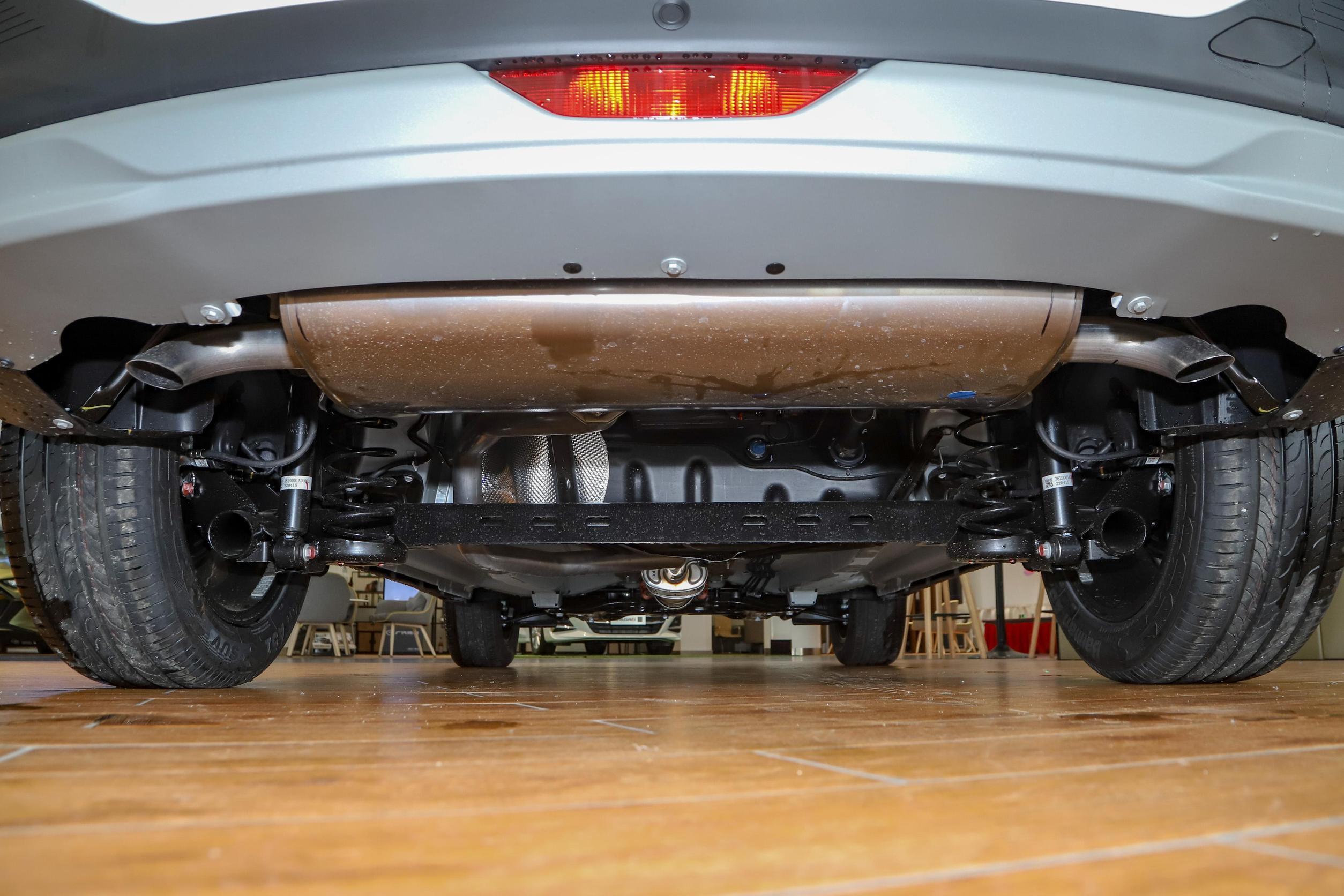 传祺gs3外观时尚个性,配1.5t发动机,都有哪些优点和不足?