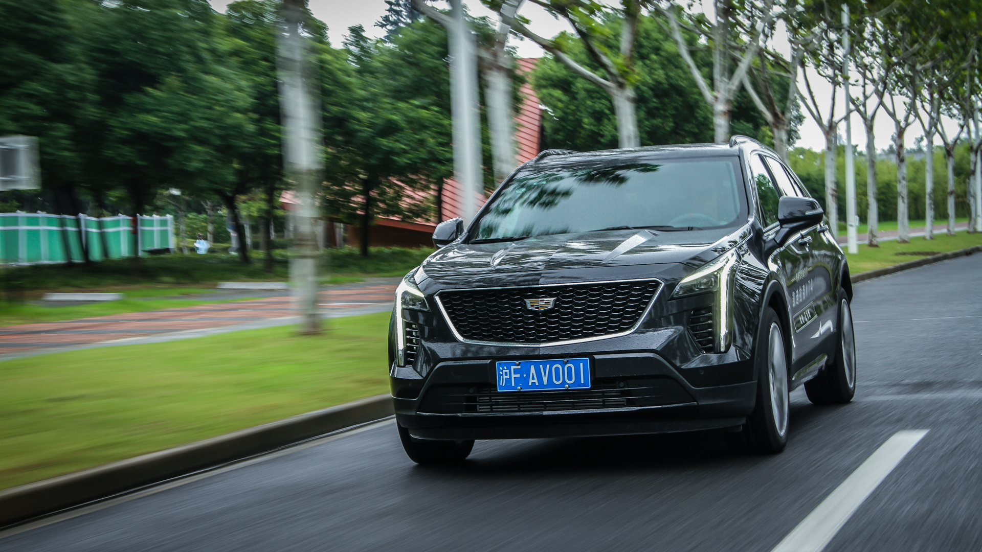 试驾凯迪拉克XT4 Alcantara：这内饰，值得冲？