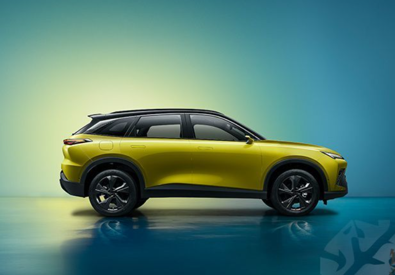 华为鸿蒙智能座舱加持，北京汽车魔方预售10.29-15.39万元