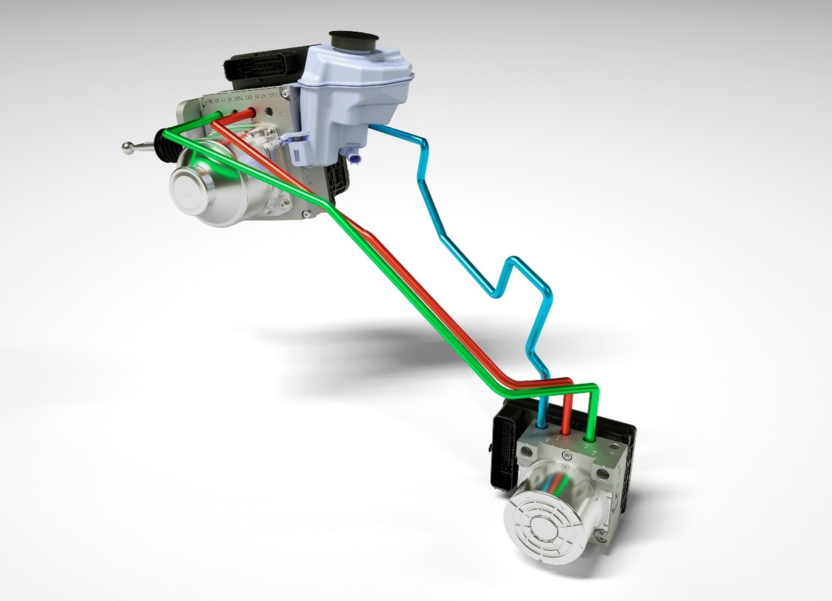 极狐阿尔法S HI版除了华为，原来大陆线控刹车MK Cx HAD也不简单