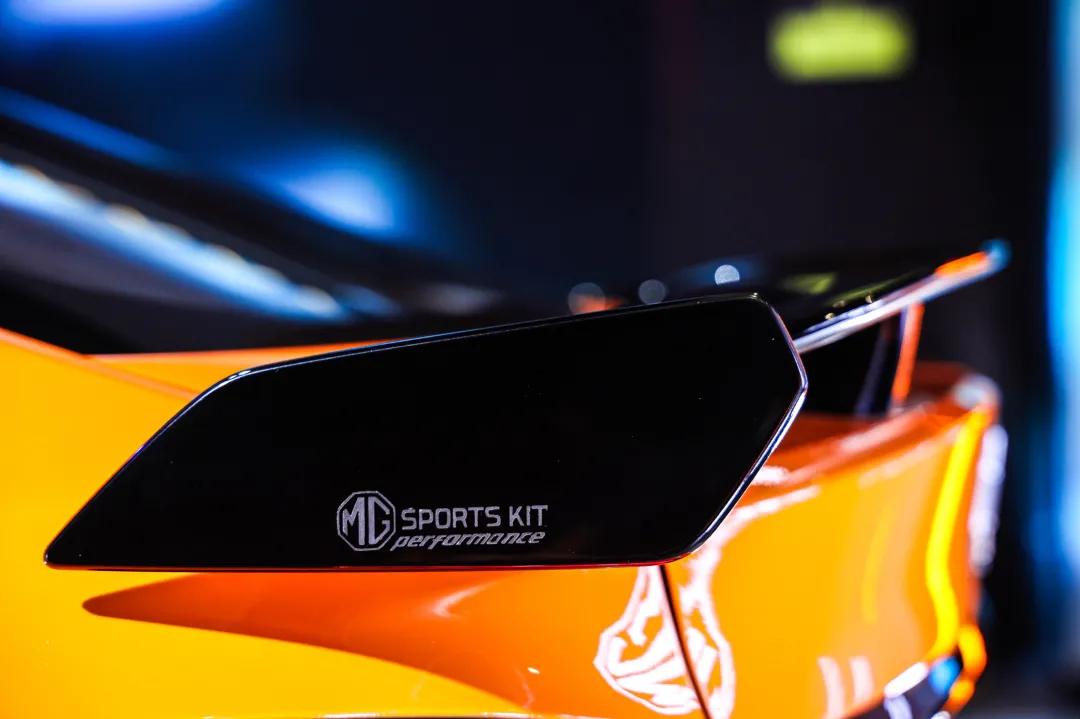 这款国产运动轿车排量仅1.5L，却能开出高性能车的感受