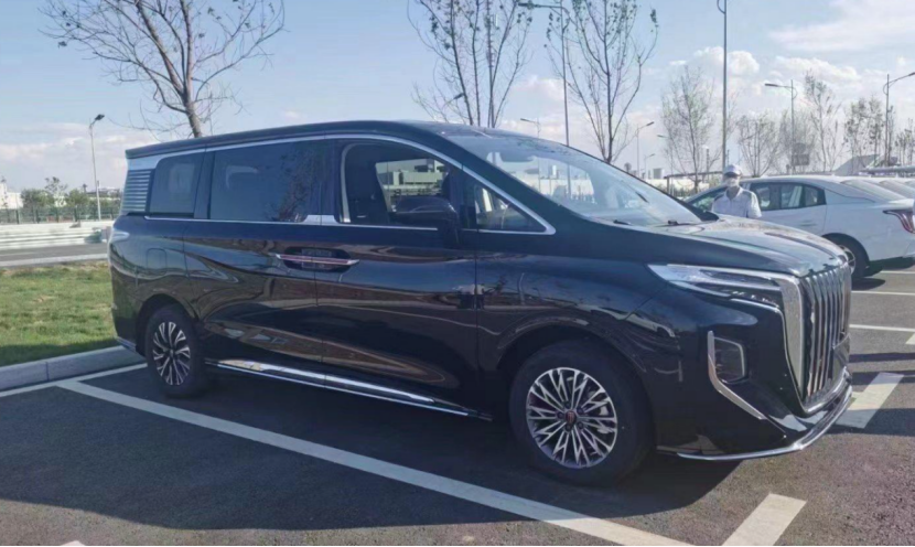 红旗全新MPV即将上市；新款传祺M8将搭载丰田混动系统