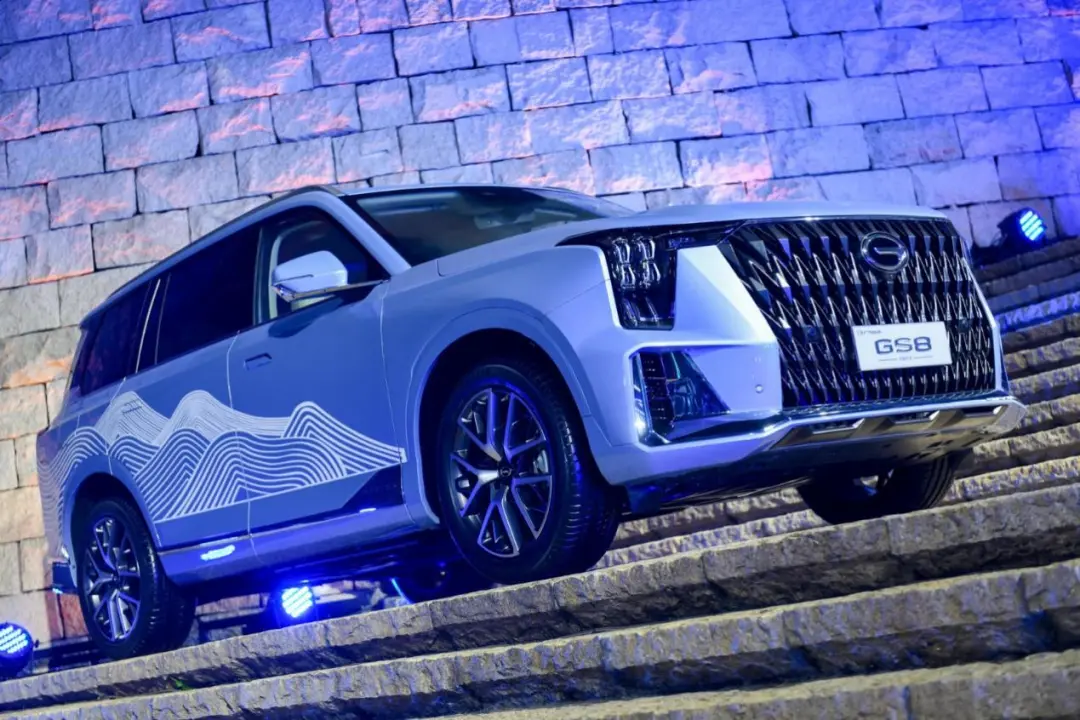 汉兰达的平替，20来万的第二代传祺GS8不只有丰田混动加持