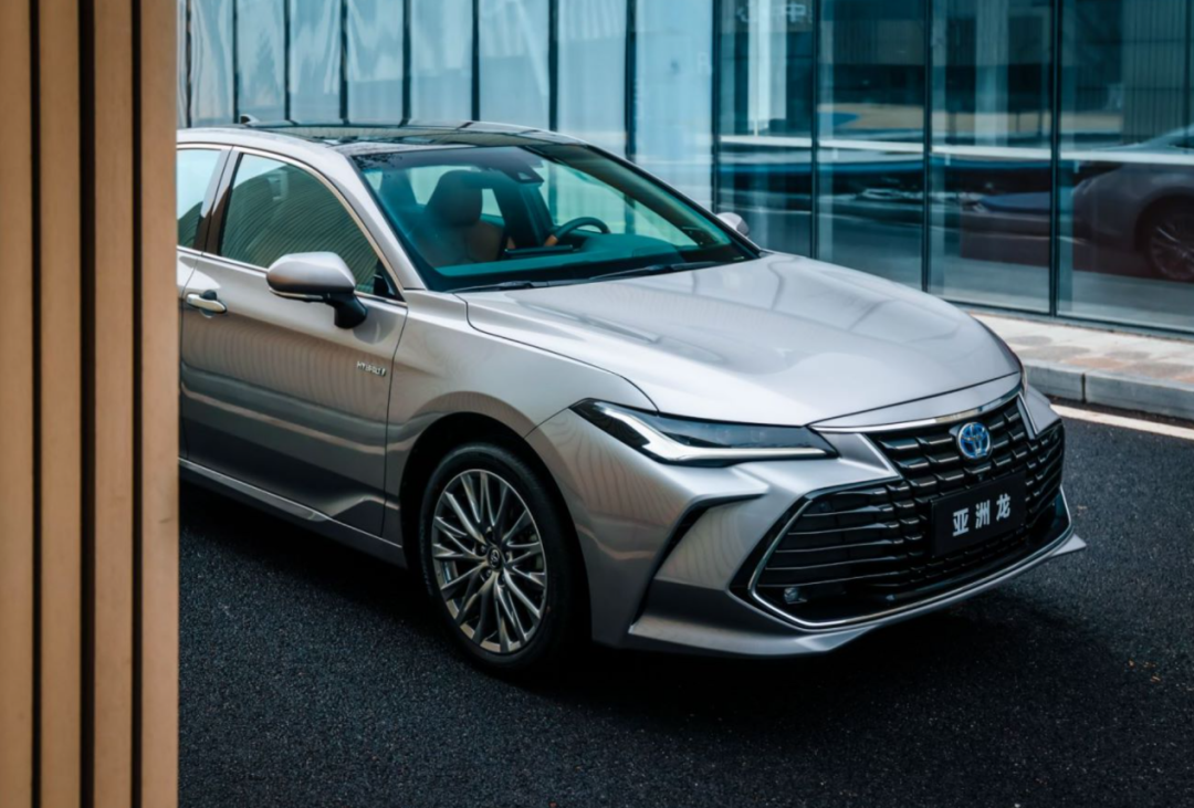 双外观设计、内饰科技感提升，全新亚洲龙是否值得买？