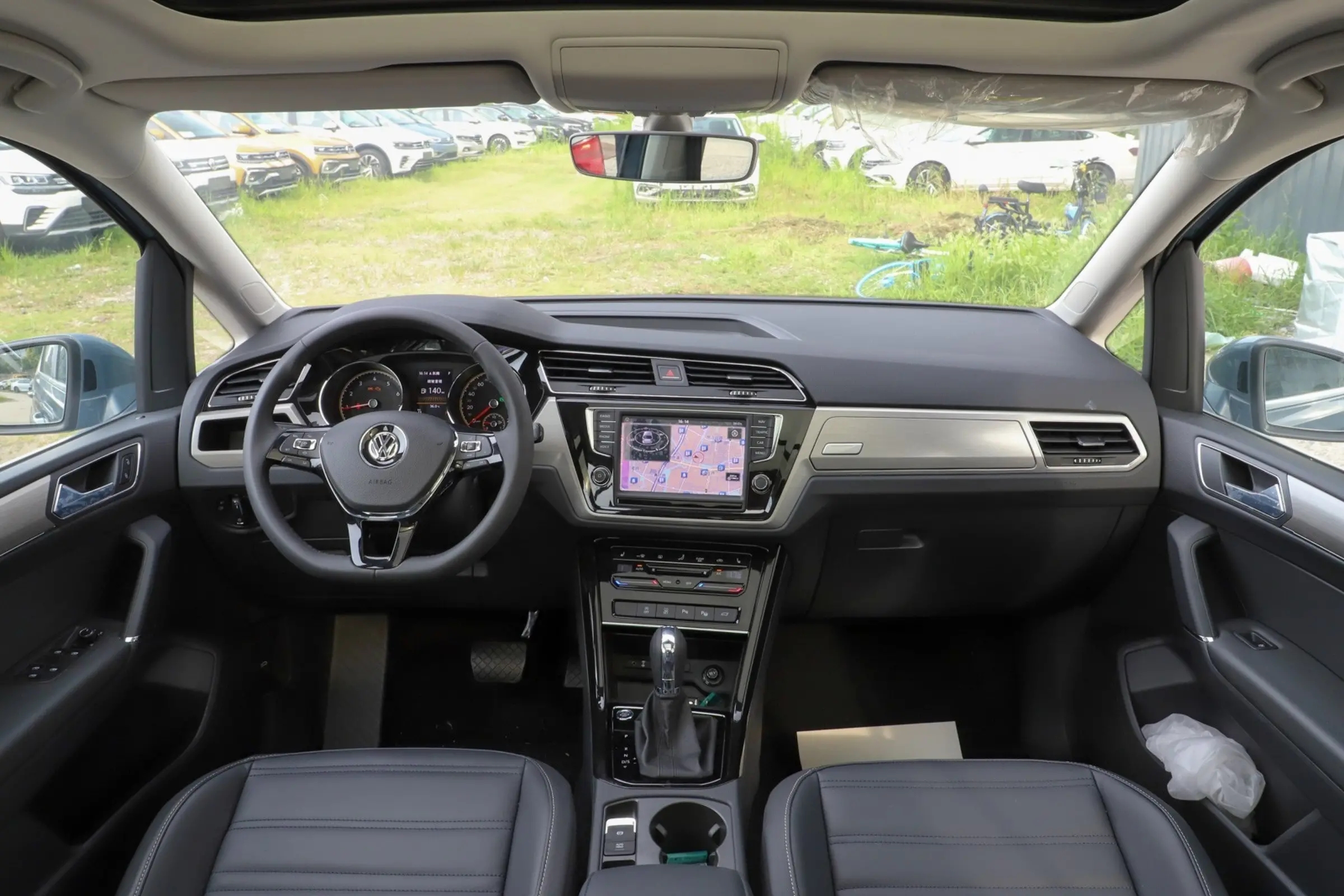 紧凑型MPV，外观耐看空间大，途安L适合家用吗？全方面评测！