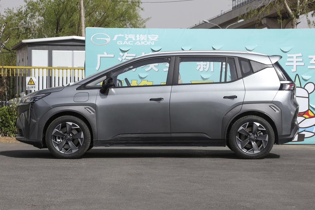 广汽埃安 Y 续航测试，外观内饰到底如何？