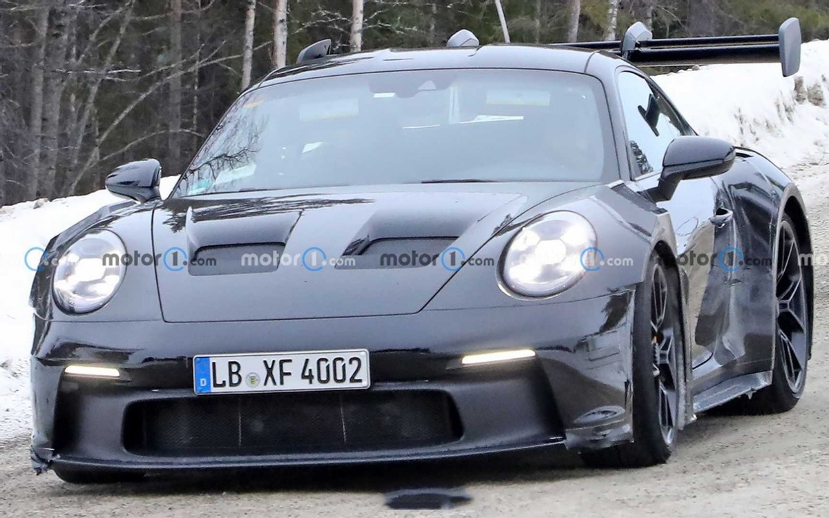 全新保时捷911 GT3 RS冬季测试谍照曝光，性能更夸张，年内能发布？