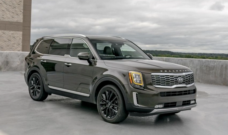 宝马这下开心了，年度十大最佳SUV，它包揽前三，奔驰奥迪未入围