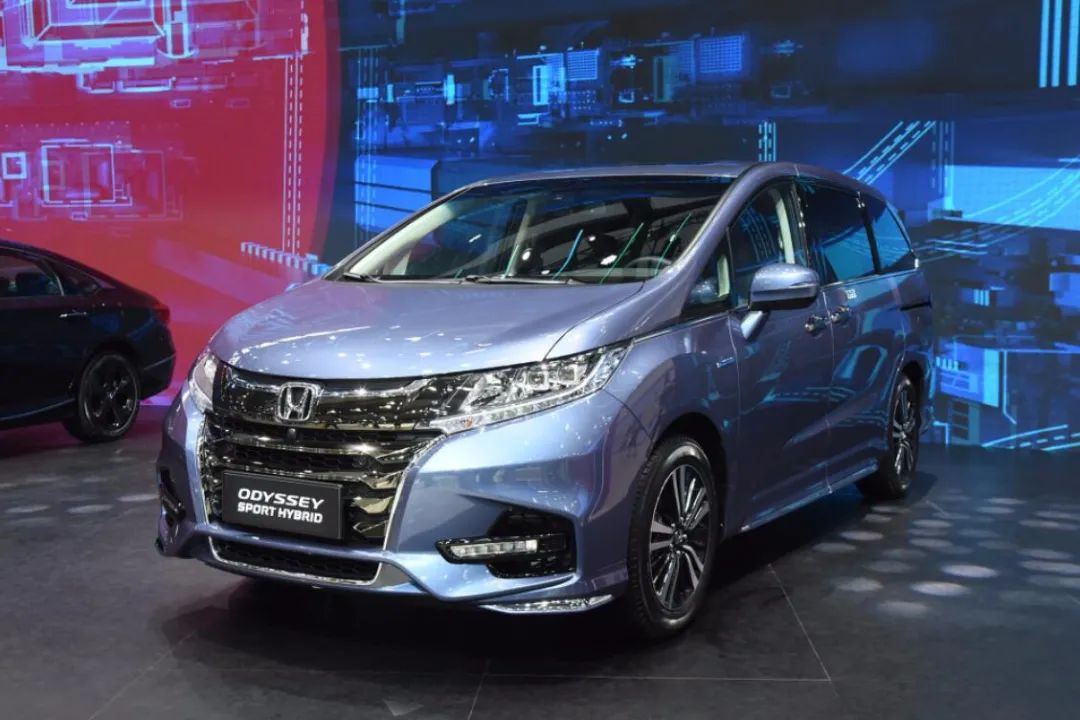 预算30万买车，选SUV还是MPV？
