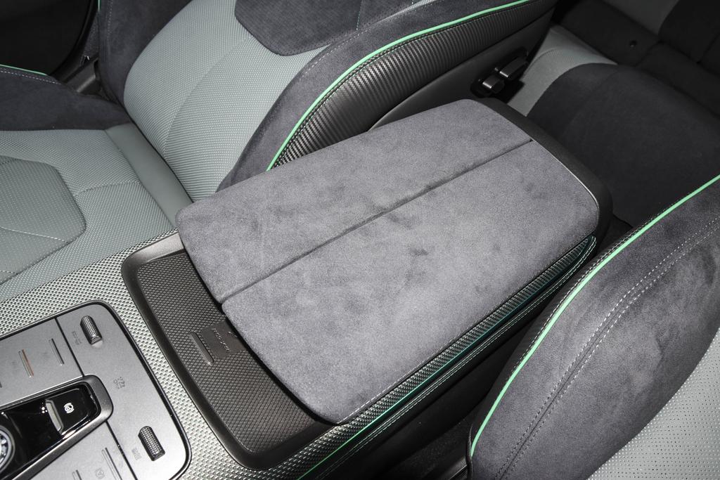 汉EV千山翠限量版正式上市售价32.98万