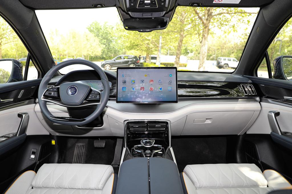 比亚迪唐EV “破镜而来”