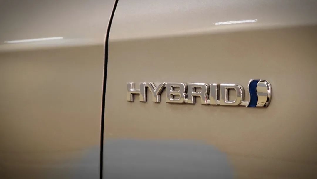 亚洲龙双擎长测：除了空间、油耗，还有哪些优势值得一提？