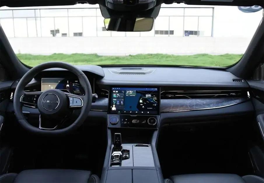 30万的国产车和30万的领克，一样吗？