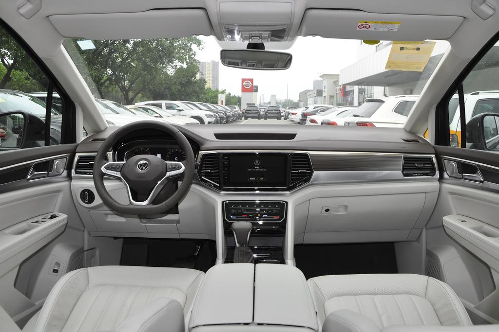 百联沪东4S威然优惠高达1.2万元