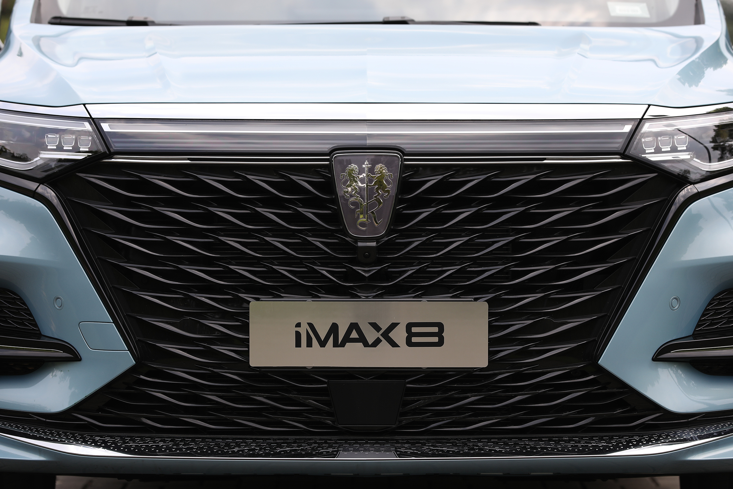 新车｜适合二孩家庭全家出行 新款荣威iMAX8静态解析
