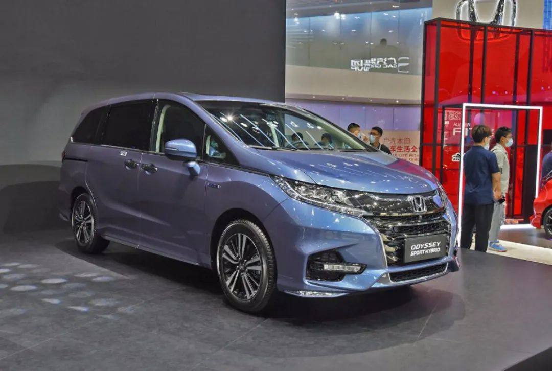 预算30万买车，选SUV还是MPV？