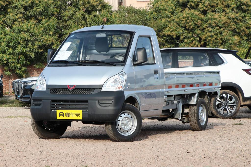 幸福有礼, 漯河五菱荣光小卡直降0.205万元