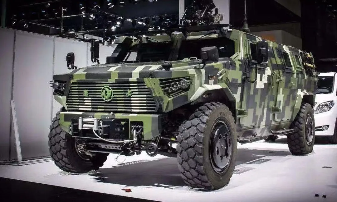 东风猛士领衔领衔全球四大军用越野,驾驭他们的才是真男人