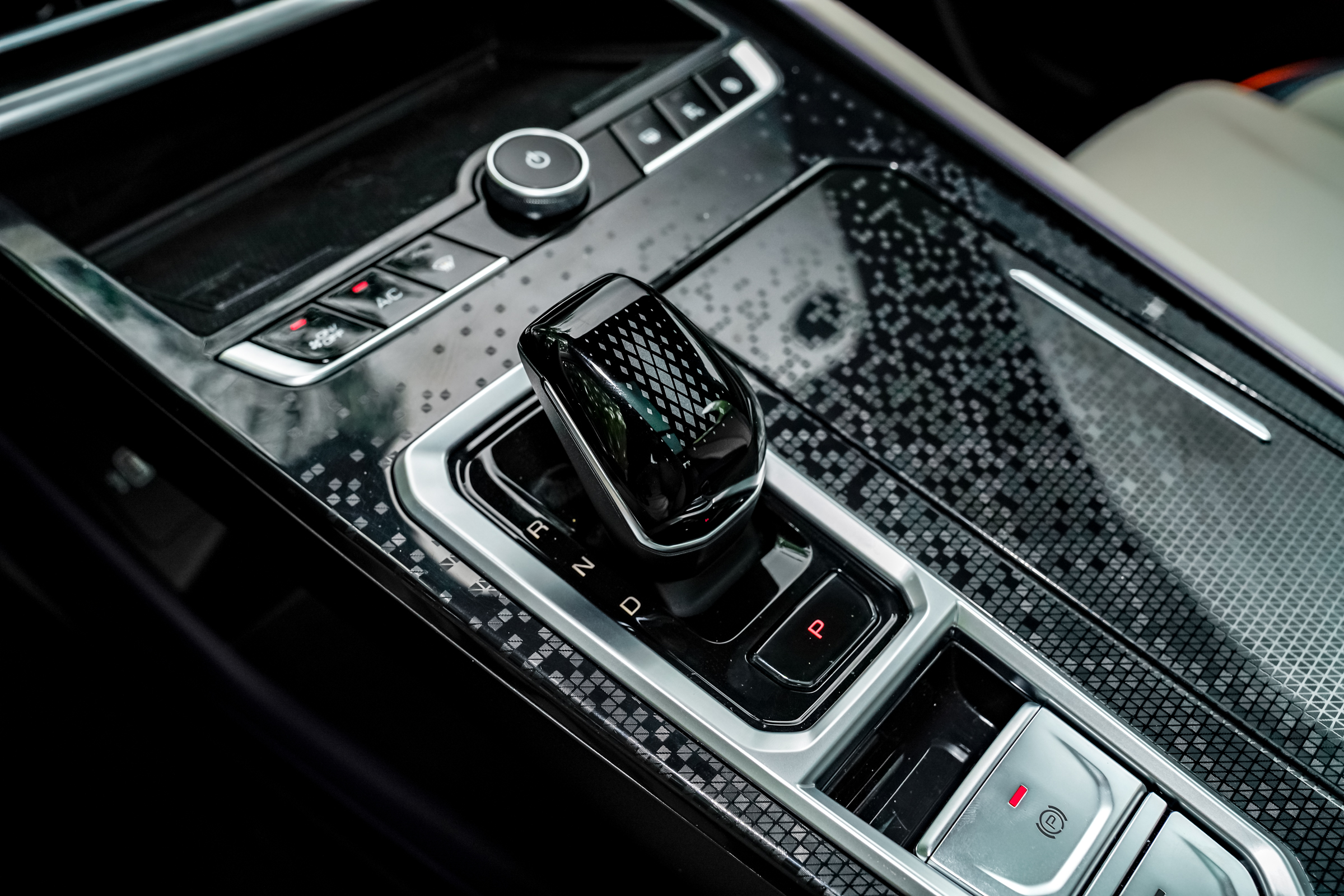 新车 </p><p>　　 高尔夫GTI、坦克500领衔，盘点2021天津车展十余款重磅新车