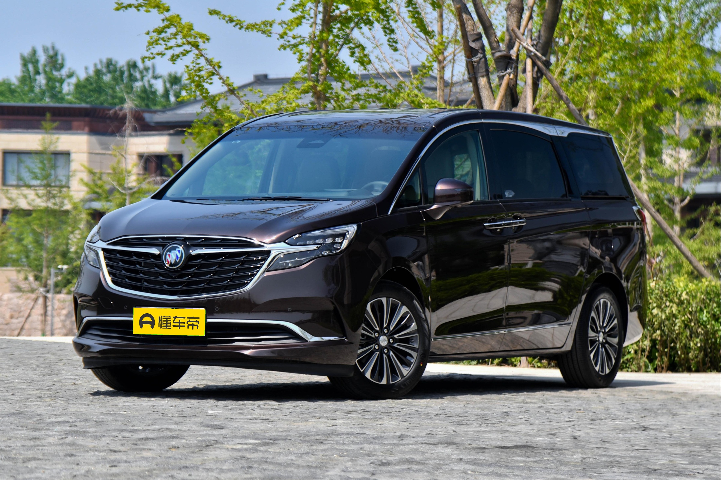 嵌入式多媒体屏幕图为一汽-大众揽境内饰(仅供参考)根据申报图来看