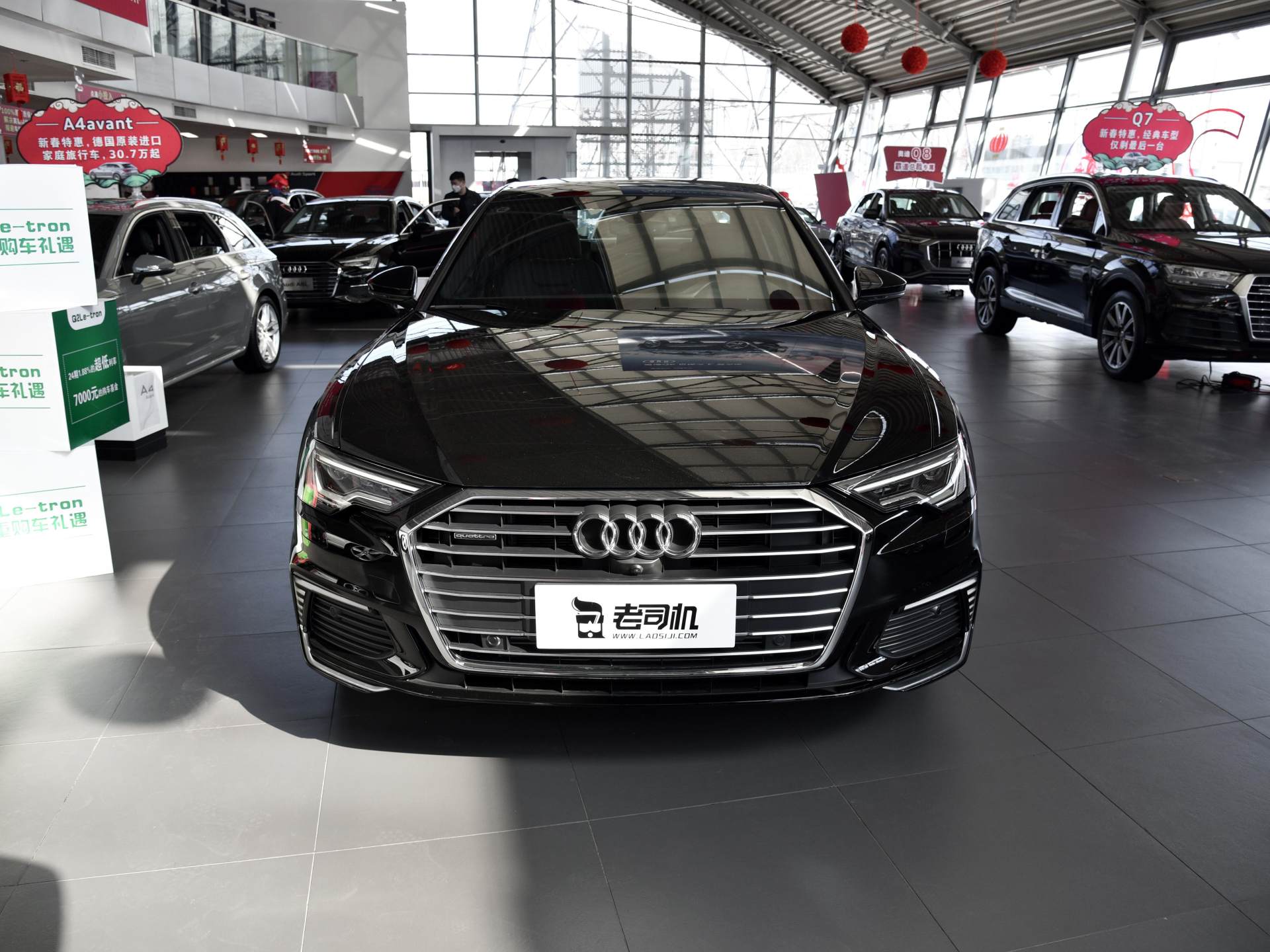 更省油的奥迪A6L，不加油也能跑，动力媲美V6，实拍奥迪A6L新能源