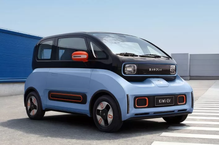 不必花高价买车!这几款造型可爱的纯电动代步车不到10万可搞定