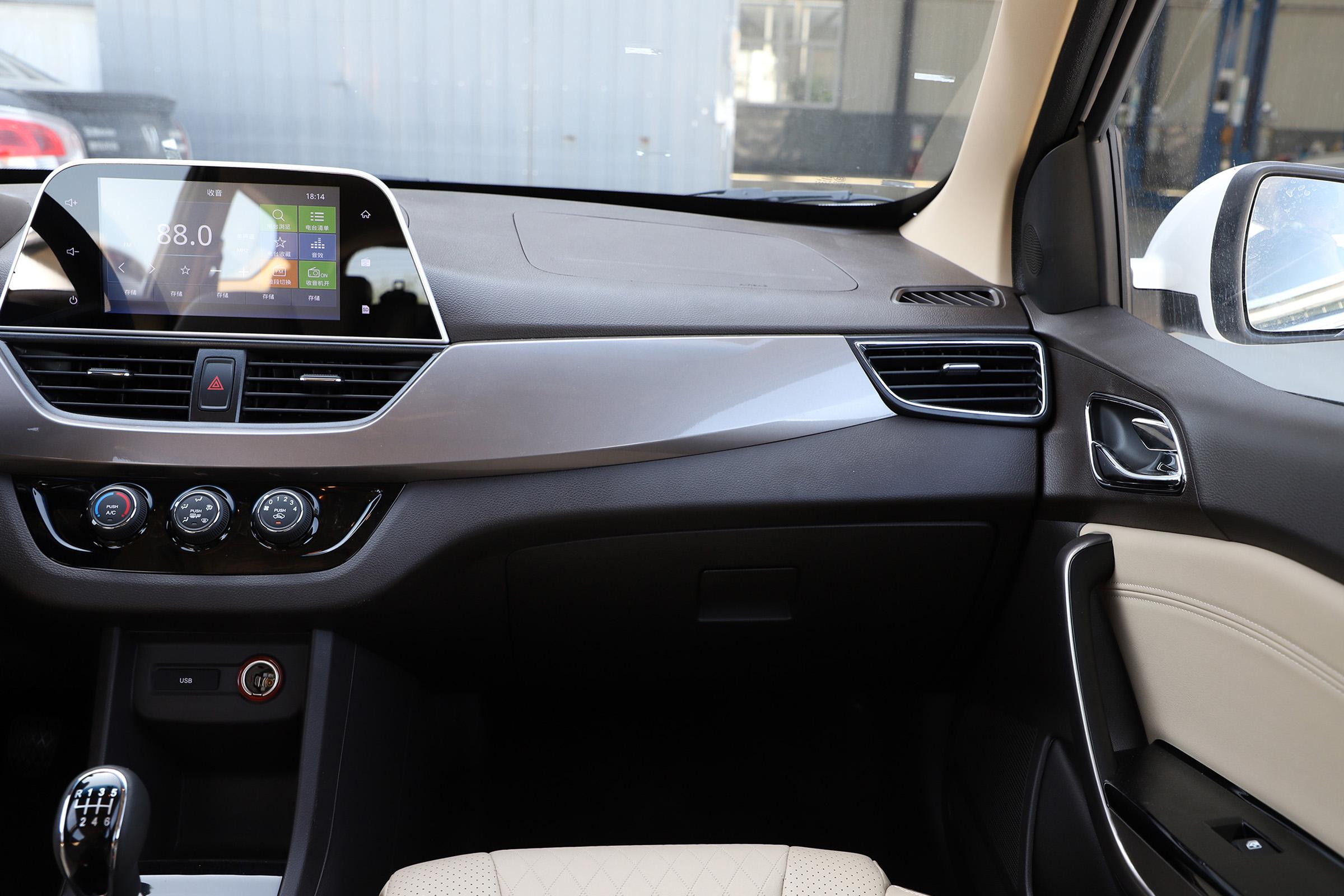 作为最便宜的旅行车,宝骏310w还能重回江湖吗