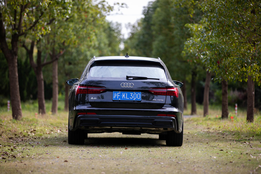 奥迪A6旅行车家族打通关，Avant、allroad、RS6分别适合什么人？