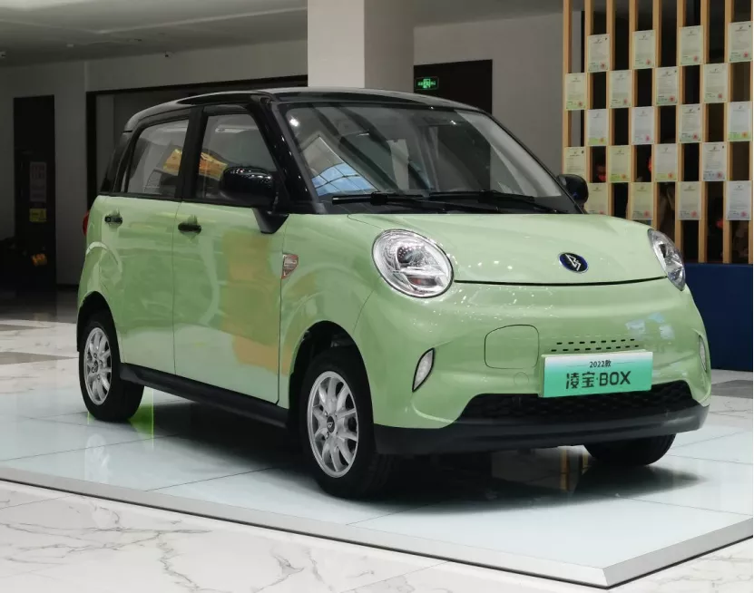 阿尔法·罗密欧将推出全新SUV；奔驰EQS续航超800公里