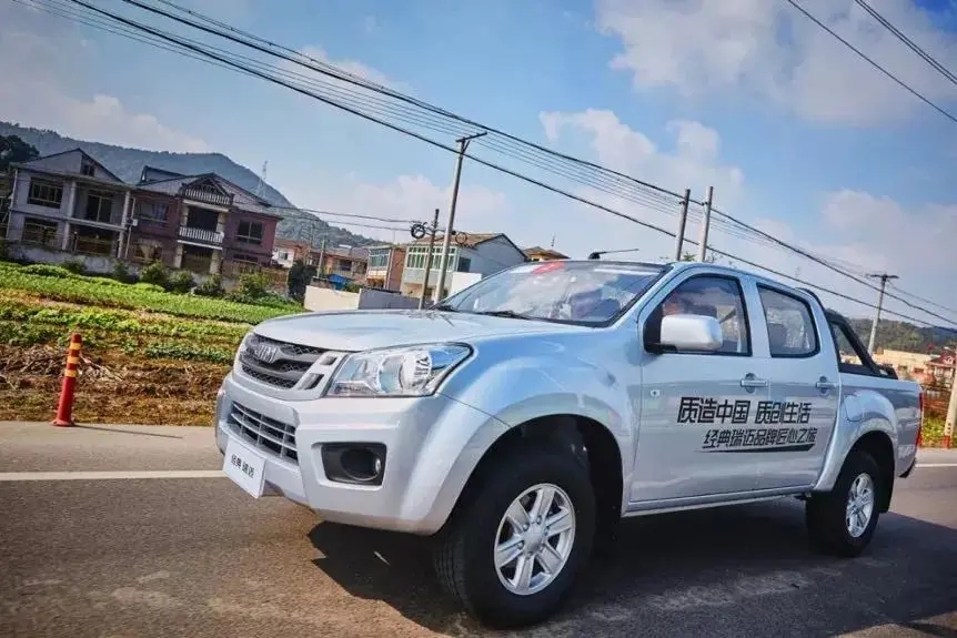 两驱的瑞迈S也能开出差速锁的效果