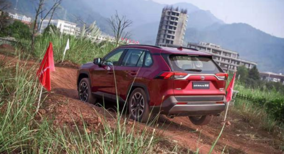 年销量超20万台，一汽丰田RAV4荣放有什么诀窍？