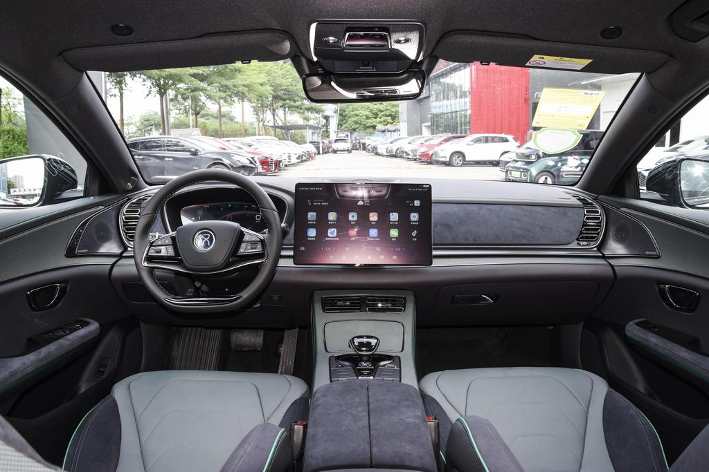 汉EV千山翠限量版正式上市售价32.98万