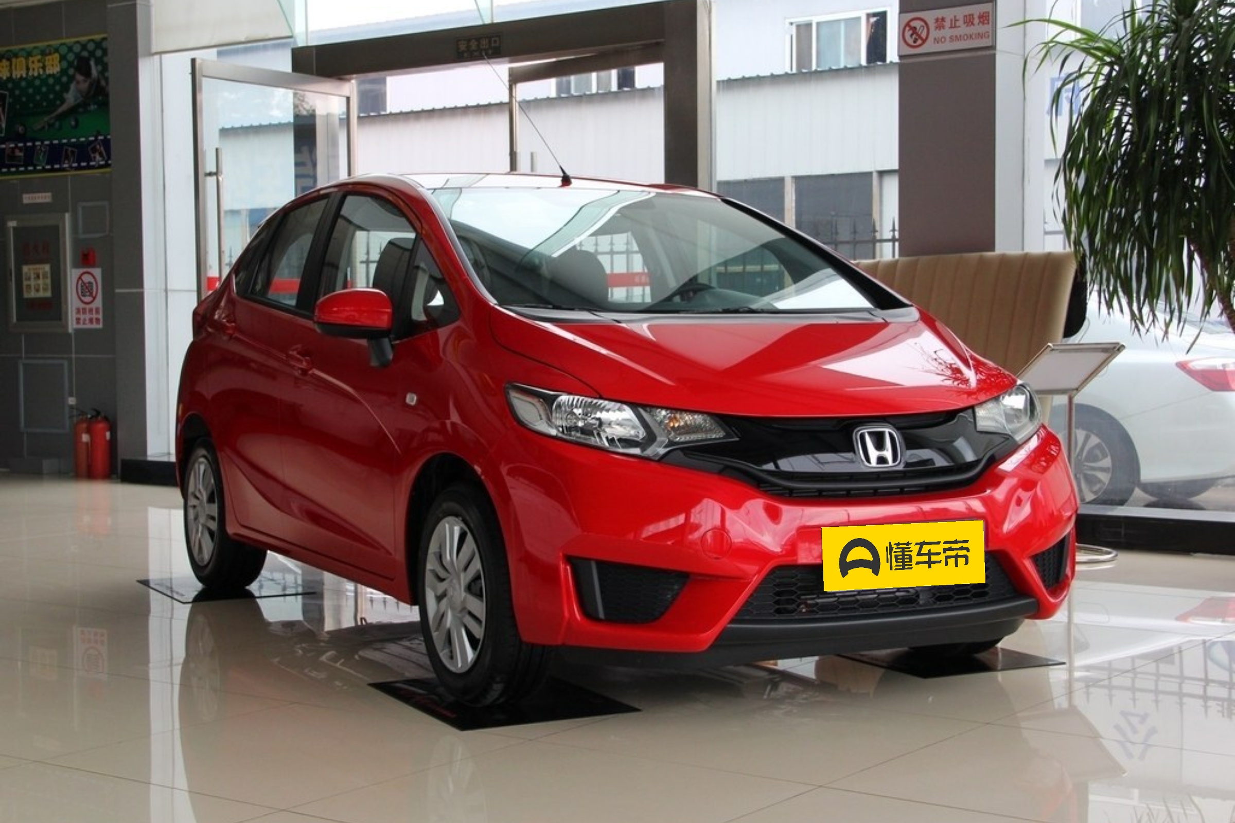 新车 </p><p>　　 现款售8.18万元起，2022款本田飞度到店，与大众Polo同级