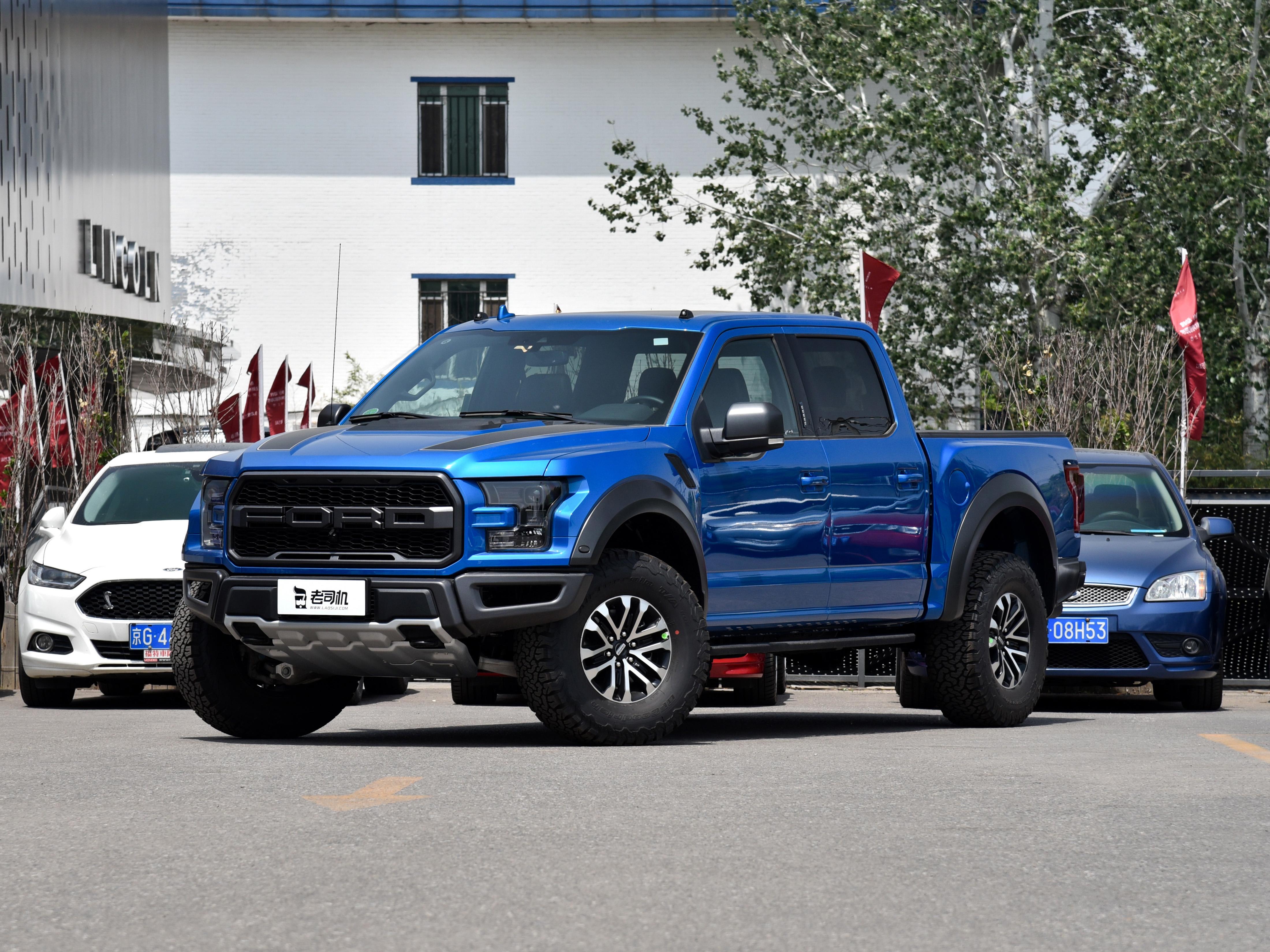 霸气卡车开上道,空间大的拉人车,实拍福特f-150