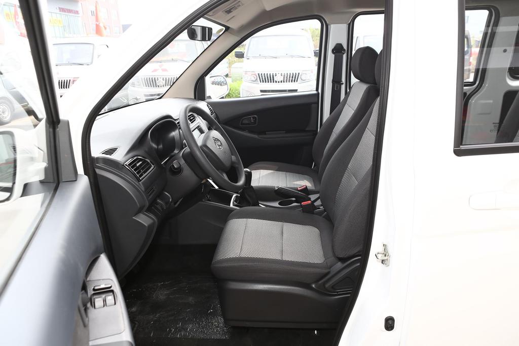 欧诺S限时优惠500元 欢迎试乘试驾