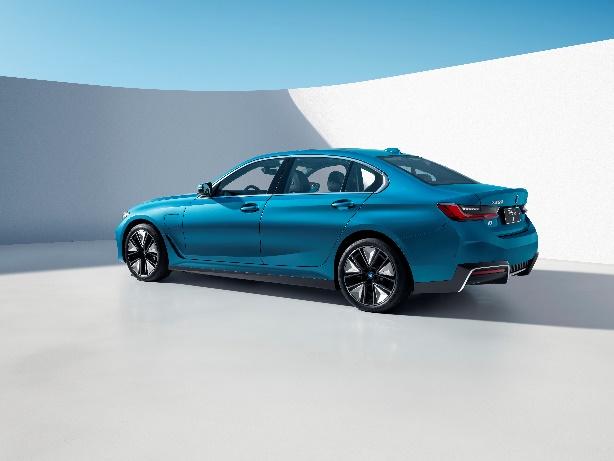全新BMW i3丨除了我，你还有得选吗？