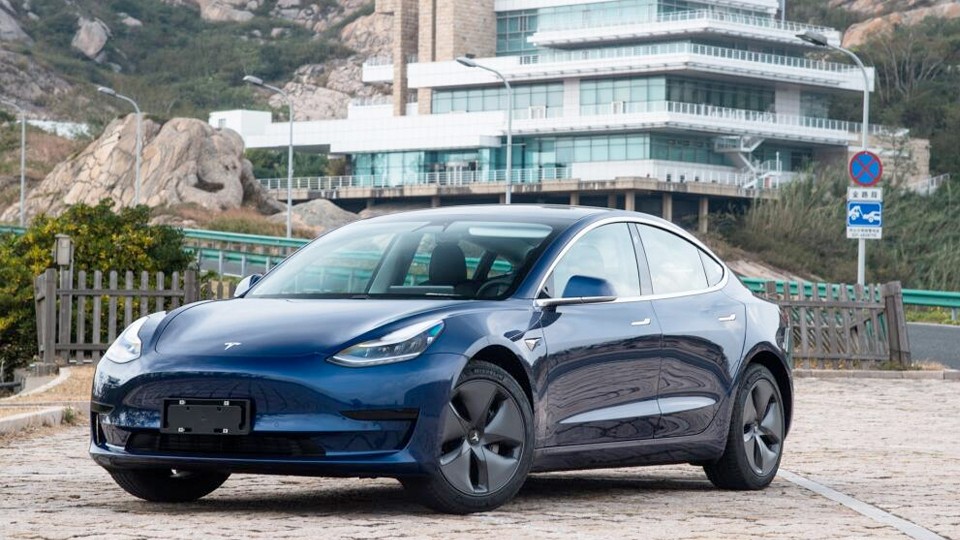 先简单说一下现在特斯拉model 3的残值,车这种大宗消费品一般买回来