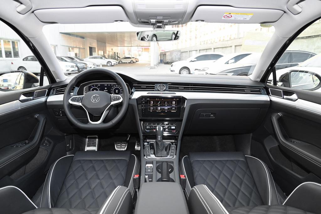 迈腾GTE插电混动让1.3万 欢迎到店赏车