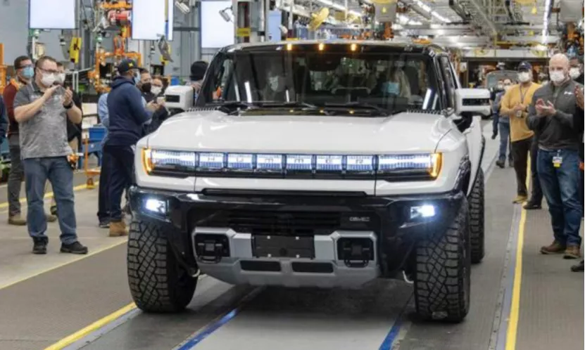 奥迪或推出无quattro的R8；电动悍马开始交付