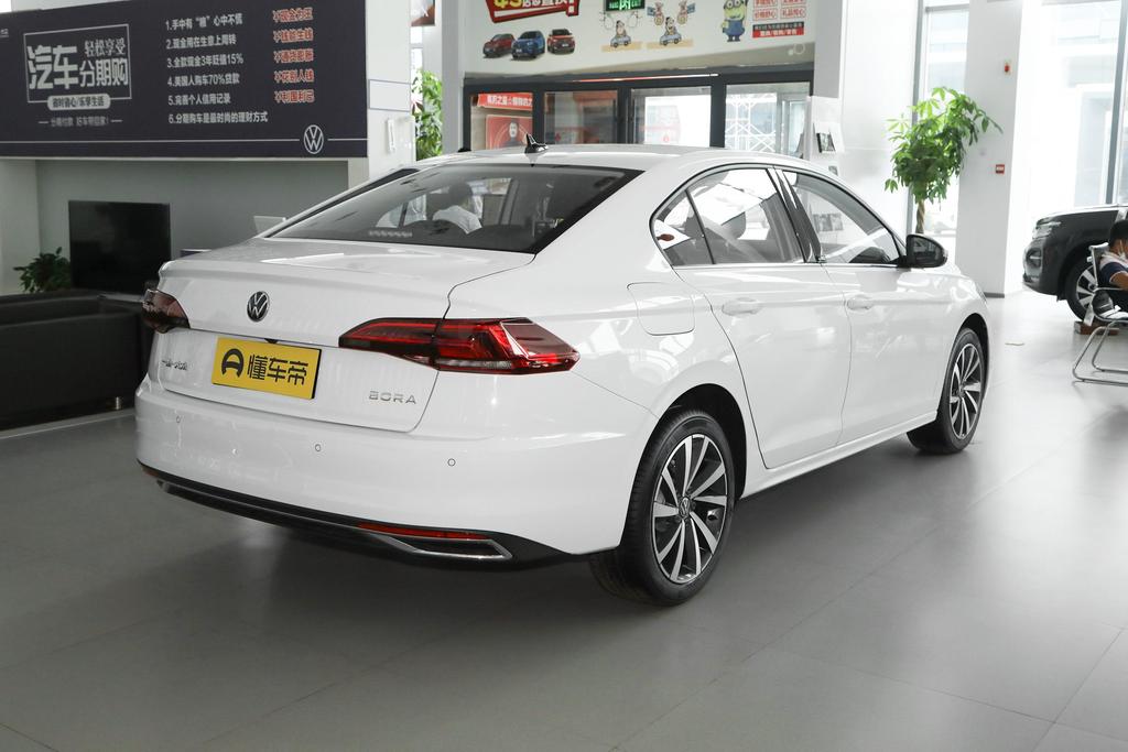 宝来8.2万起售,口碑销量双一流,店内现车